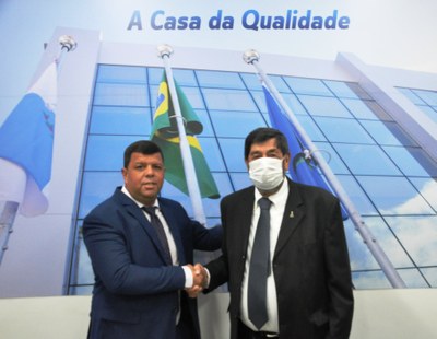 O presidente da Câmara, Alex Joaquim, e o prefeito Tutuca
