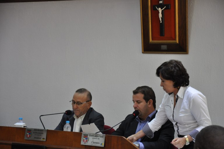 Câmara aprova duas mensagens de autoria do Executivo na última sessão ordinária do ano