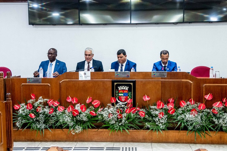 Câmara de Piraí promove sessão solene de entrega de Título de Cidadania