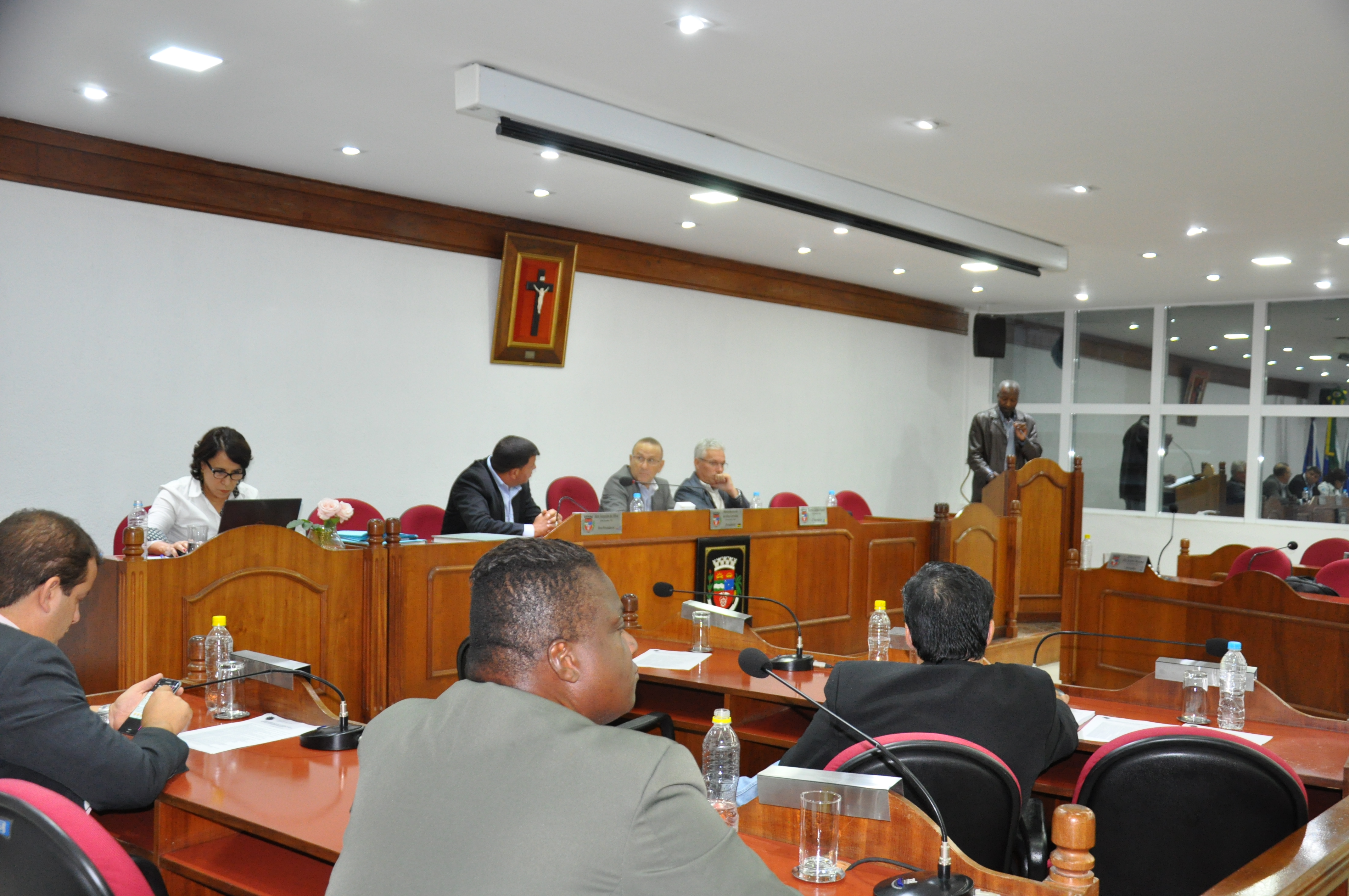 Na primeira sessão ordinária do ano, vereadores aprovam criação do cargo de Agente de Ensino Colaborativo