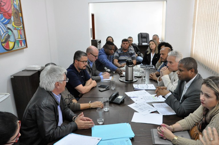  Remanejamento de verbas: Secretários municipais prestam esclarecimento à vereadores