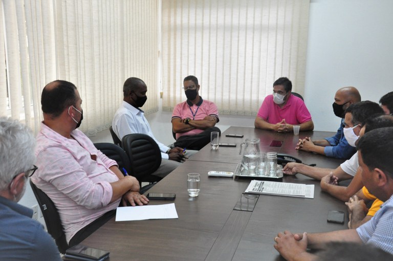 Reunião na Câmara discute melhorias no serviço oferecido pela Cedae