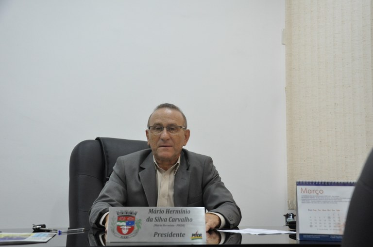 Tráfego de caminhões no Acampamento da Light