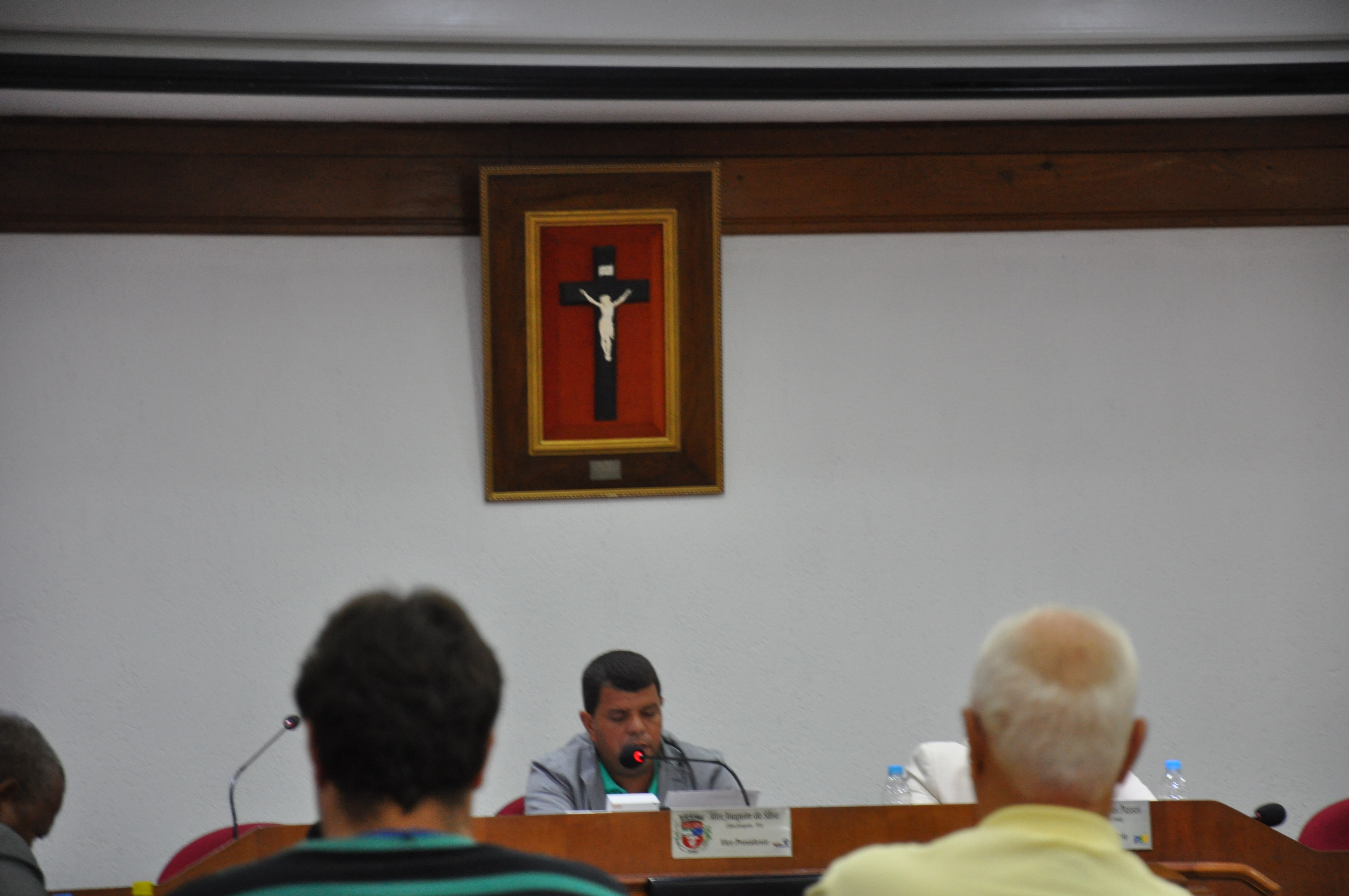 Vereador Alex demonstra preocupação com redução do efetivo da PM no bairro Cacaria