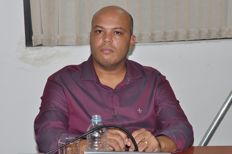 Vereador Prico solicita informações ao Executivo