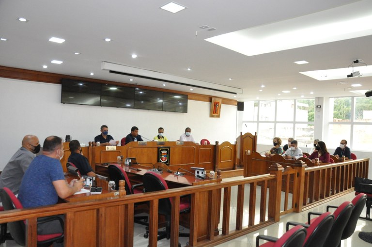 Vereadores de Piraí recebem representantes da Light e apresentam proposta para melhoria no serviço oferecido no município