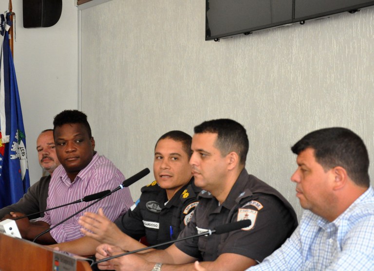  Café Comunitário debate segurança pública em Piraí